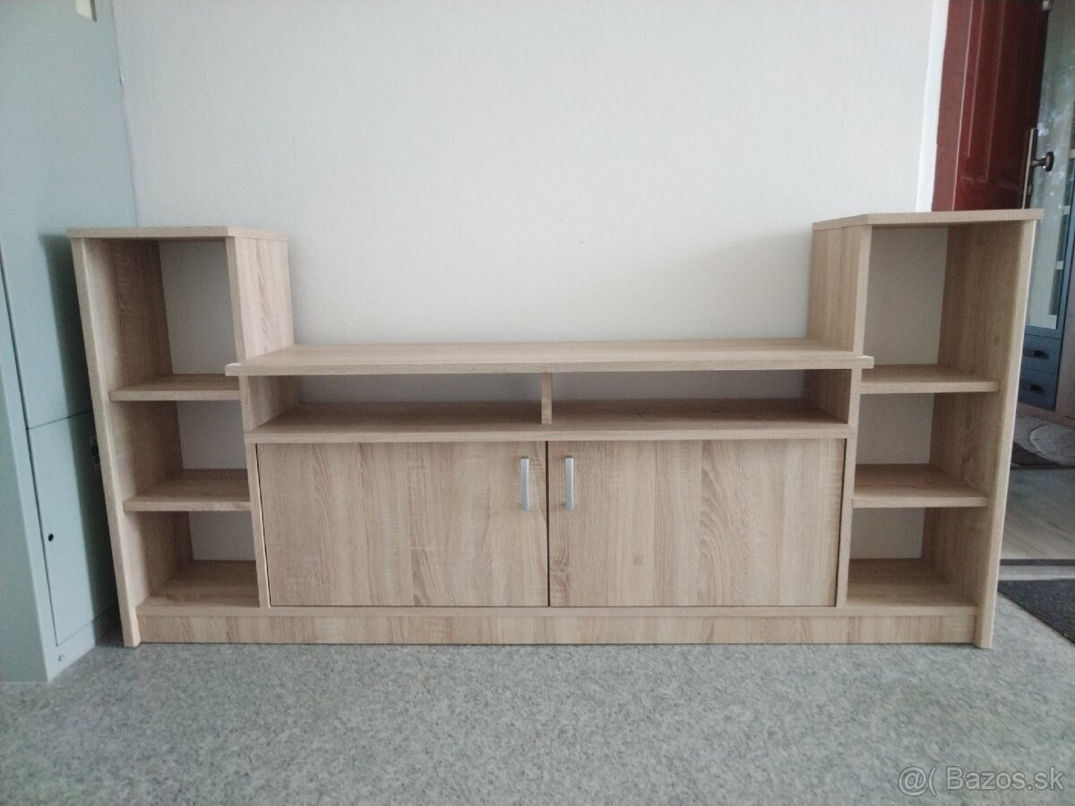 Skrinka pod TV