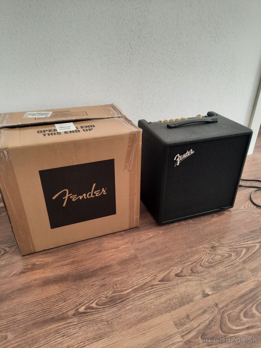 Fender rumble LT25 bassgitarové kombo