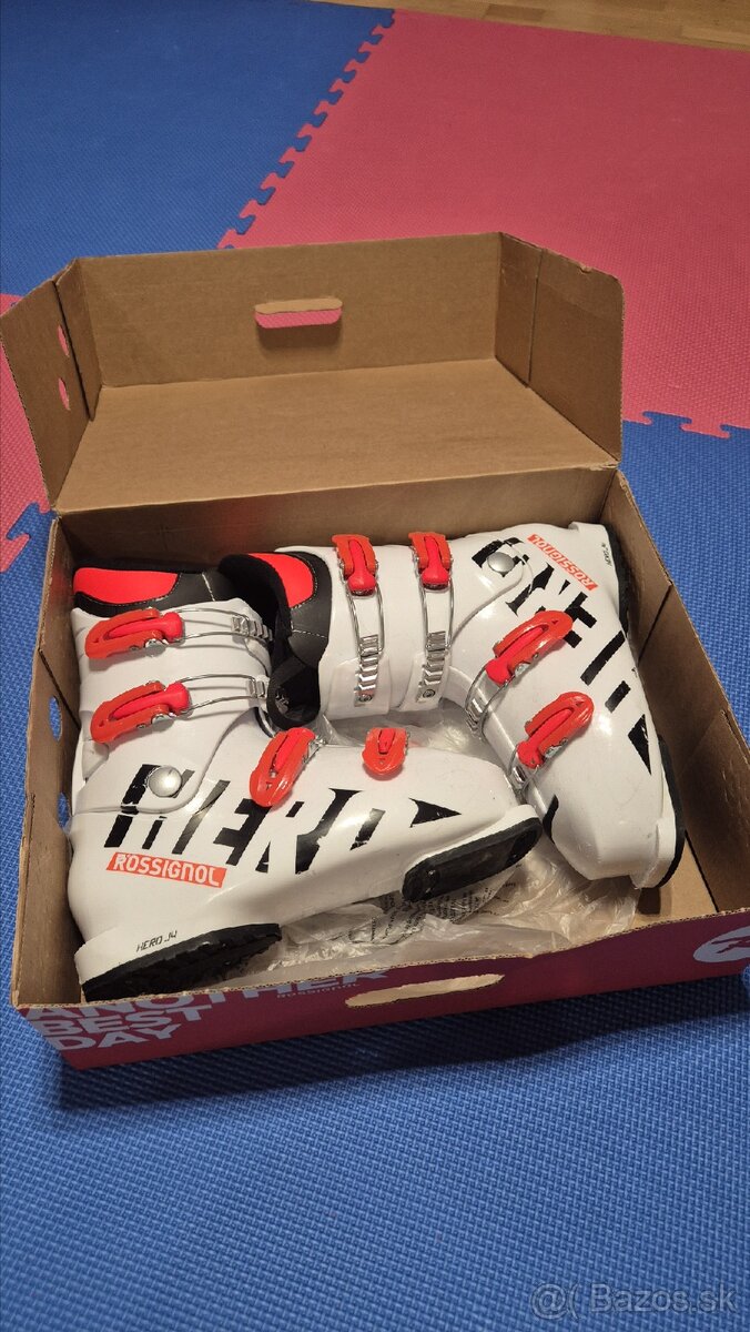 lyžiarky Junior ROSSIGNOL HERO č.26 - 26,5 cm