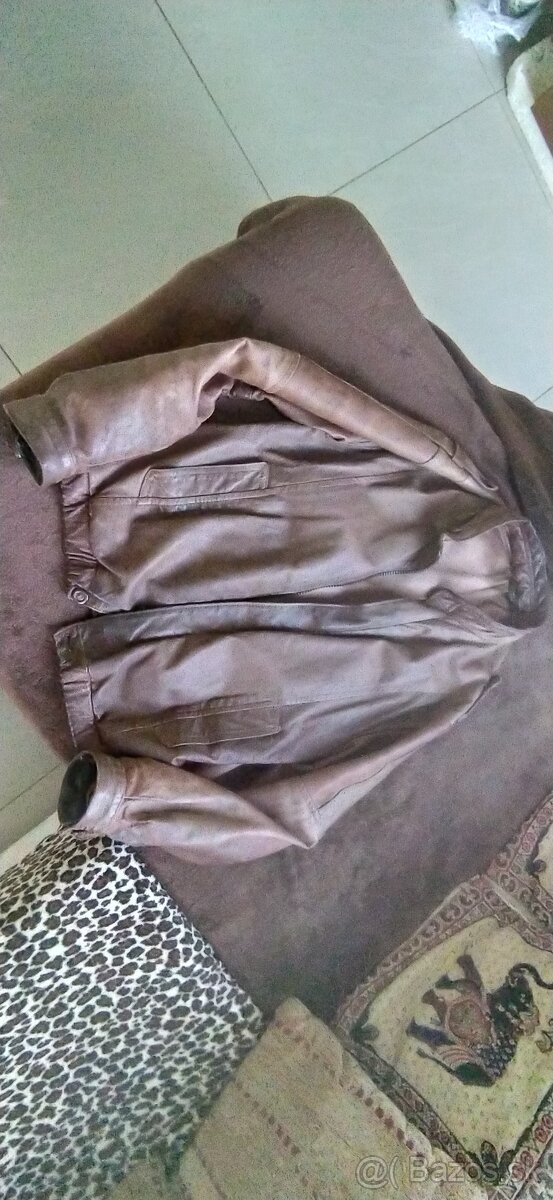 kožená bunda československej výroby