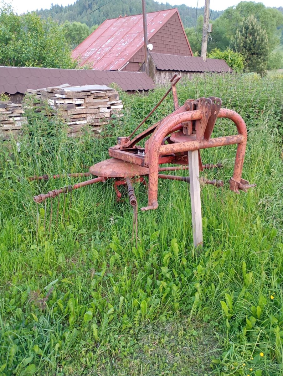 Zhrnovač sena fella