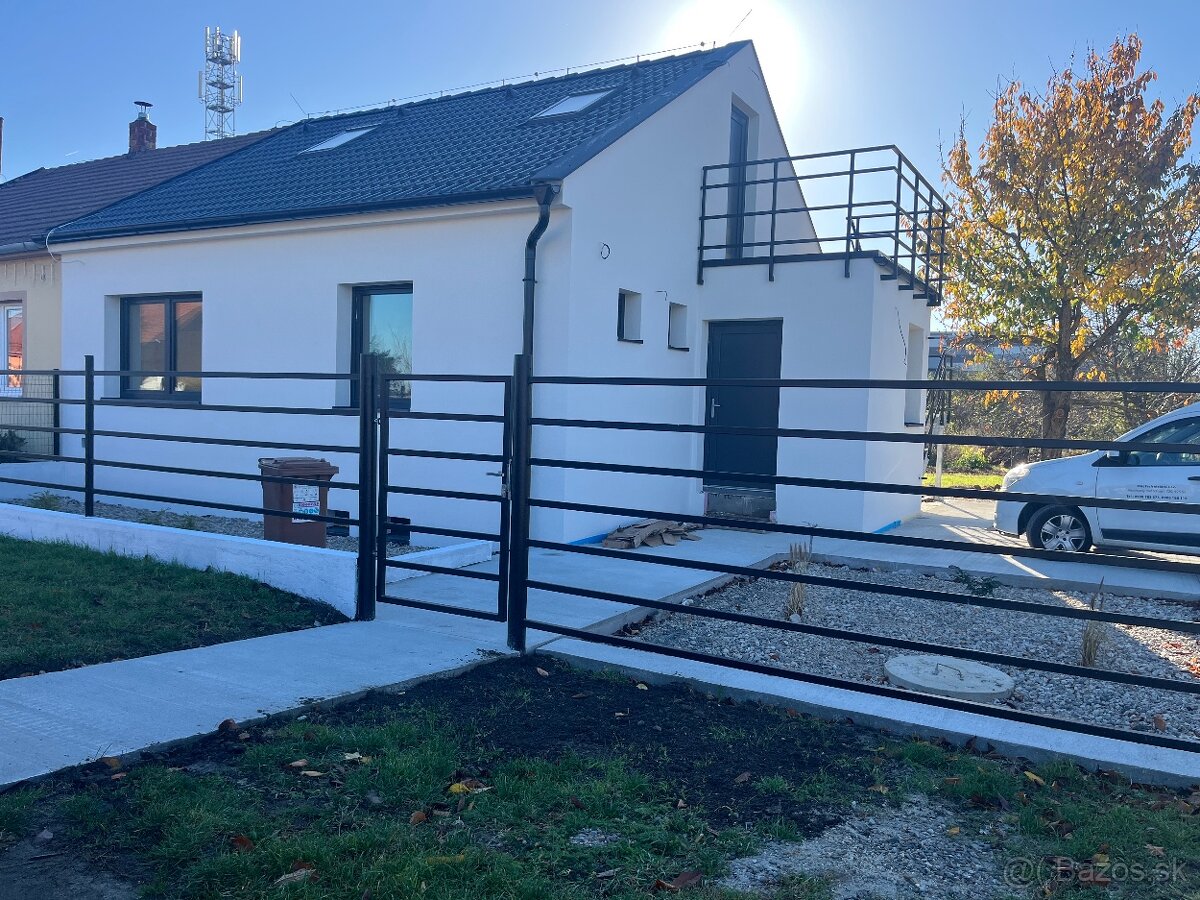 prenájom – 3 izbový byt v Seredi