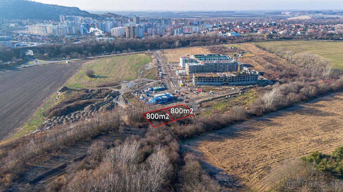 Devínska Nová Ves – stavebný pozemok 800 m² (2×)