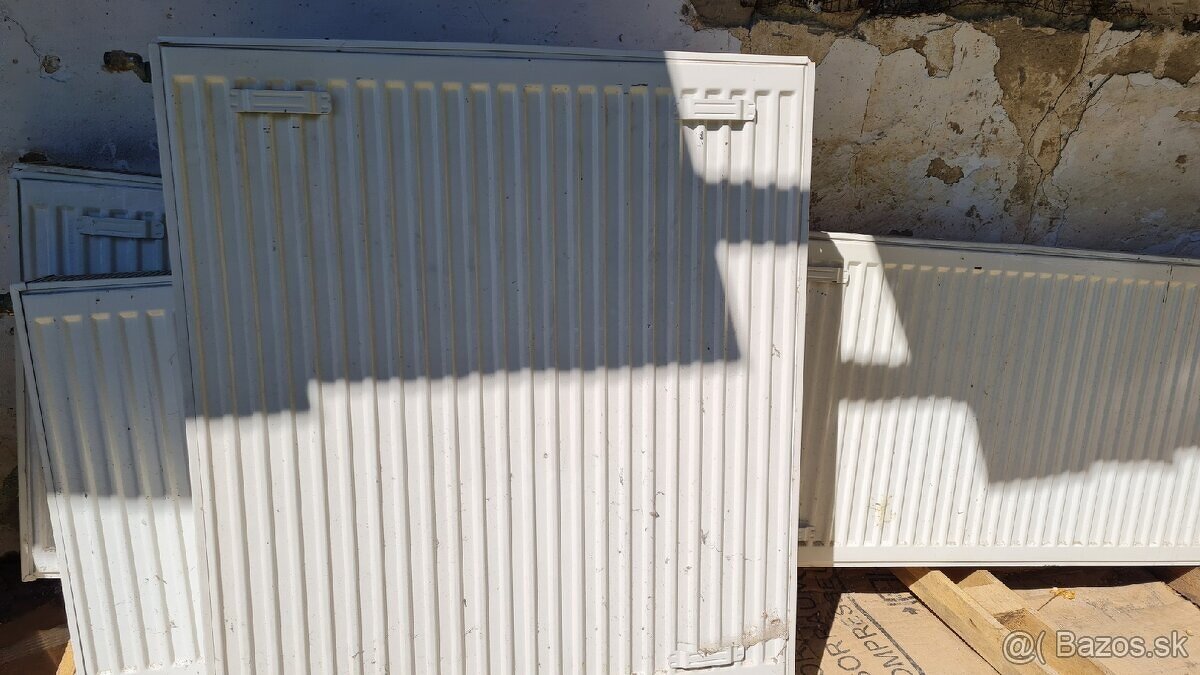 Predám radiator 80x90
