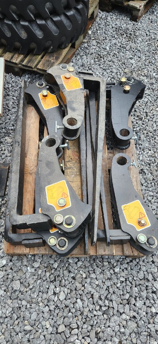 Paletizacne vidly JCB 3CX/4CX