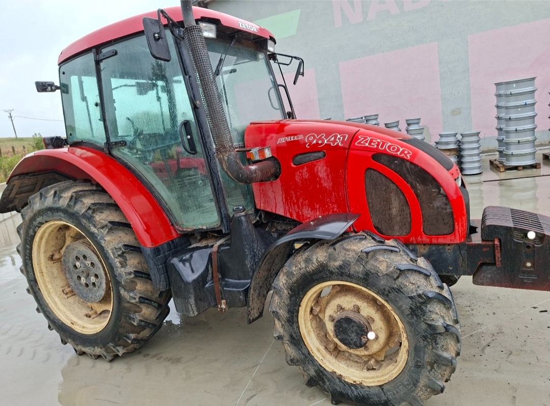 Predam Traktor Zetor Forterra 9641 +tp a spz