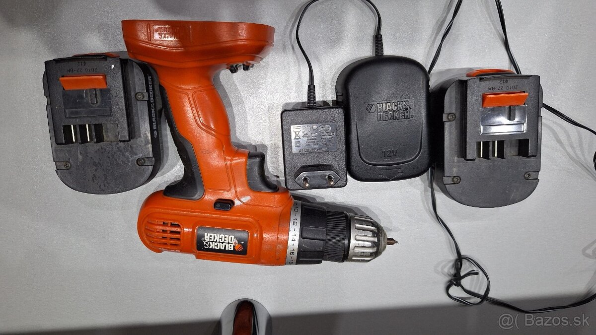 Black and Decker aku vrtacka