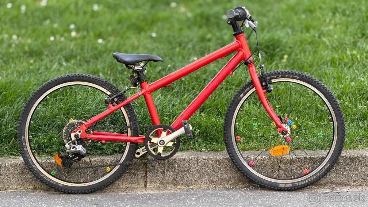 Ultraľahký detský bicykel Islabikes