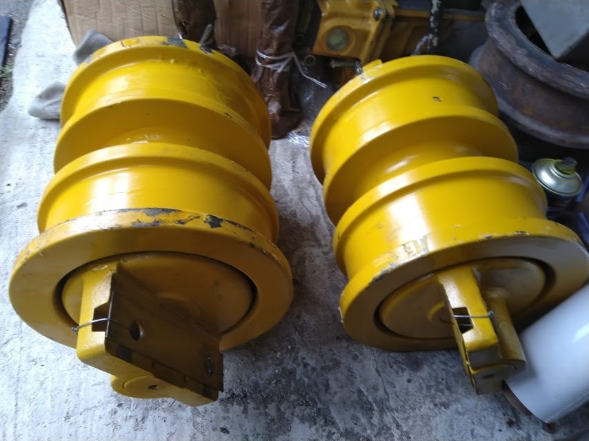 Pojazdové rolne pre buldozér T130/T170