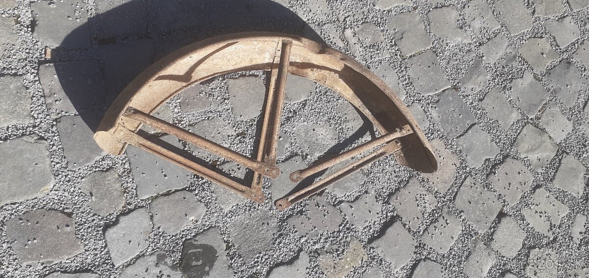 Blatník na Čz 150c