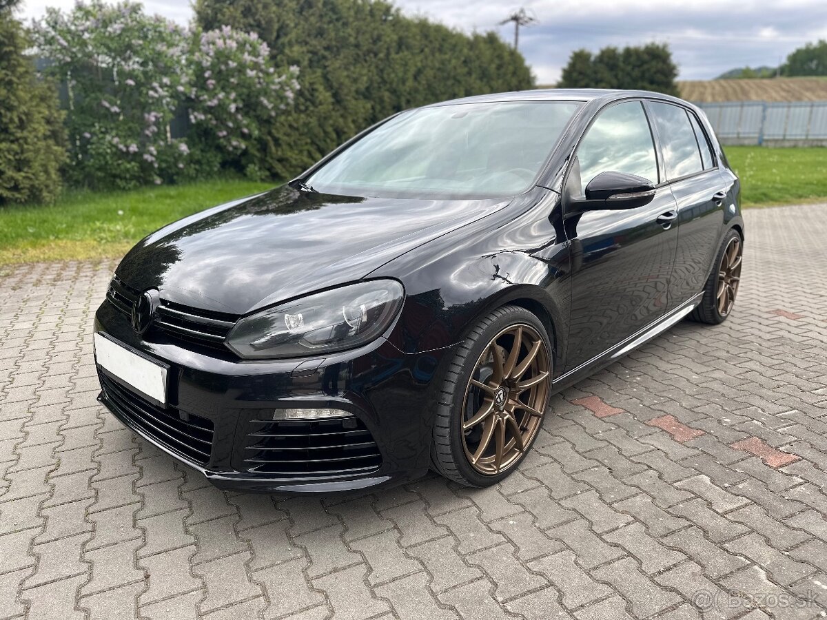 Volkswagen Golf 2.0 TFSI 270k R 4-Motion
