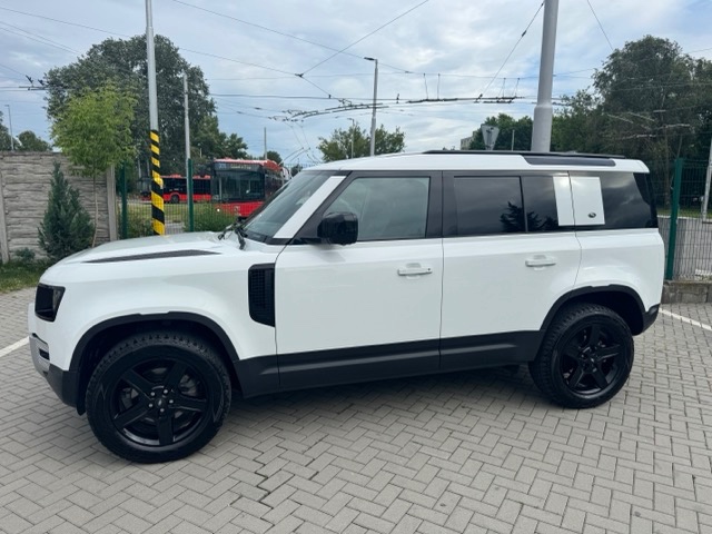 LAND ROVER DEFENDER 110 D250 SE AWD