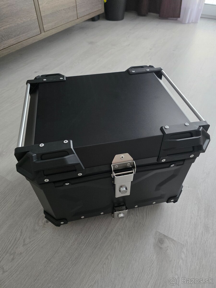 Kufor na motorku 55L