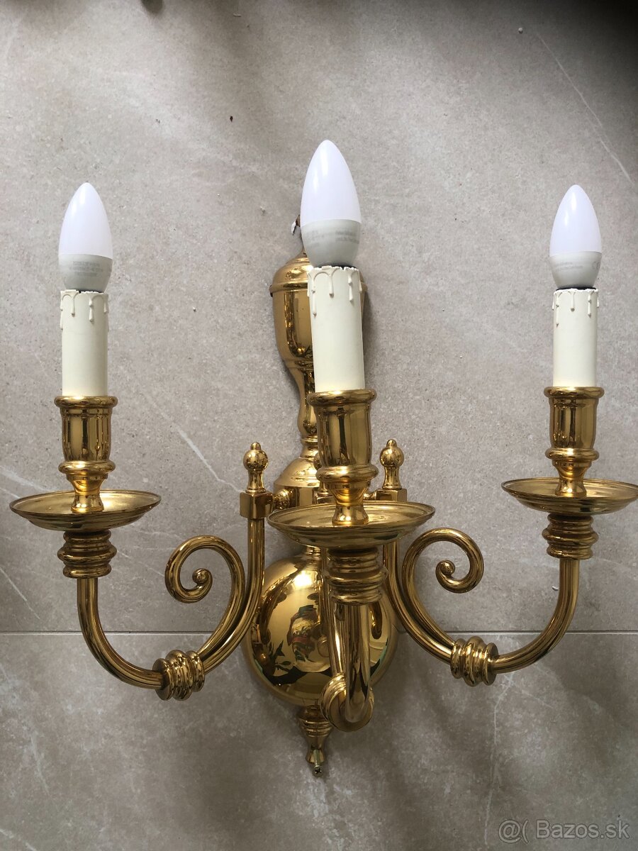 Nástenná lampa