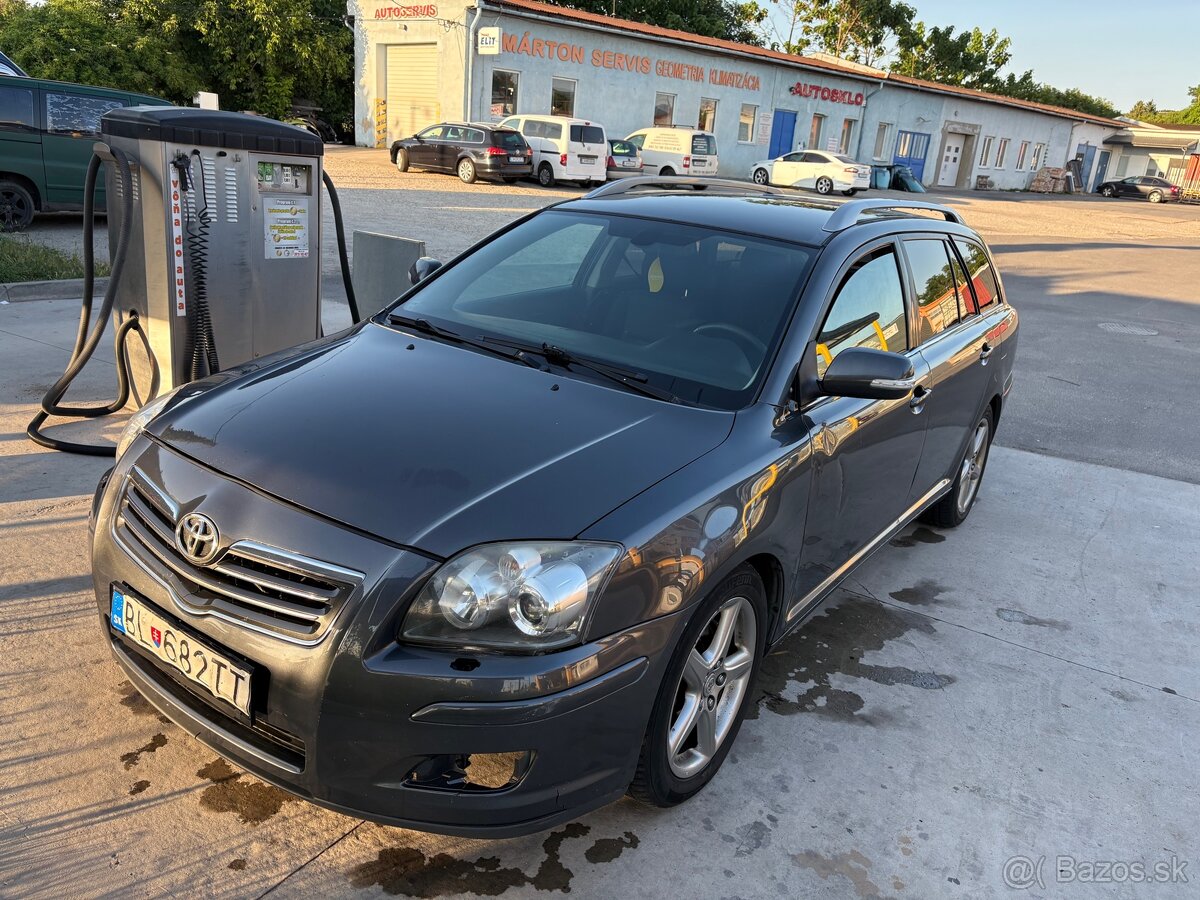 Toyota Avensis 2.2D