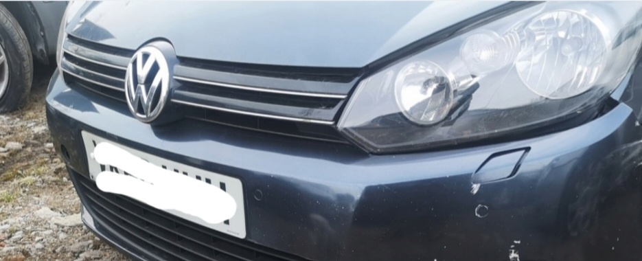 Kúpim predný znak VW Golf VI