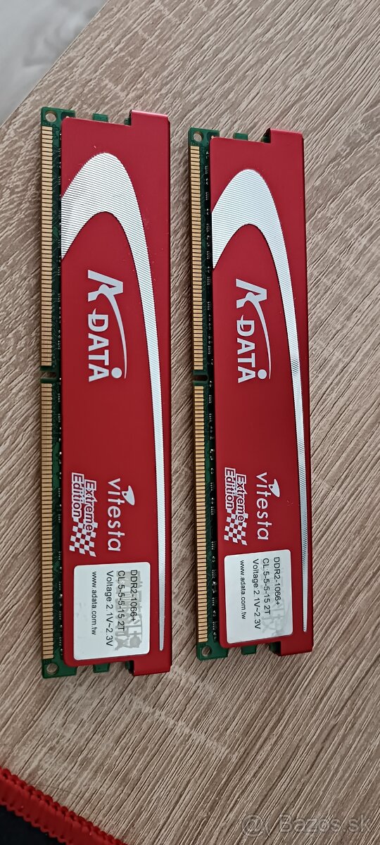 A-DATA DDR2 2GX16 2ks
