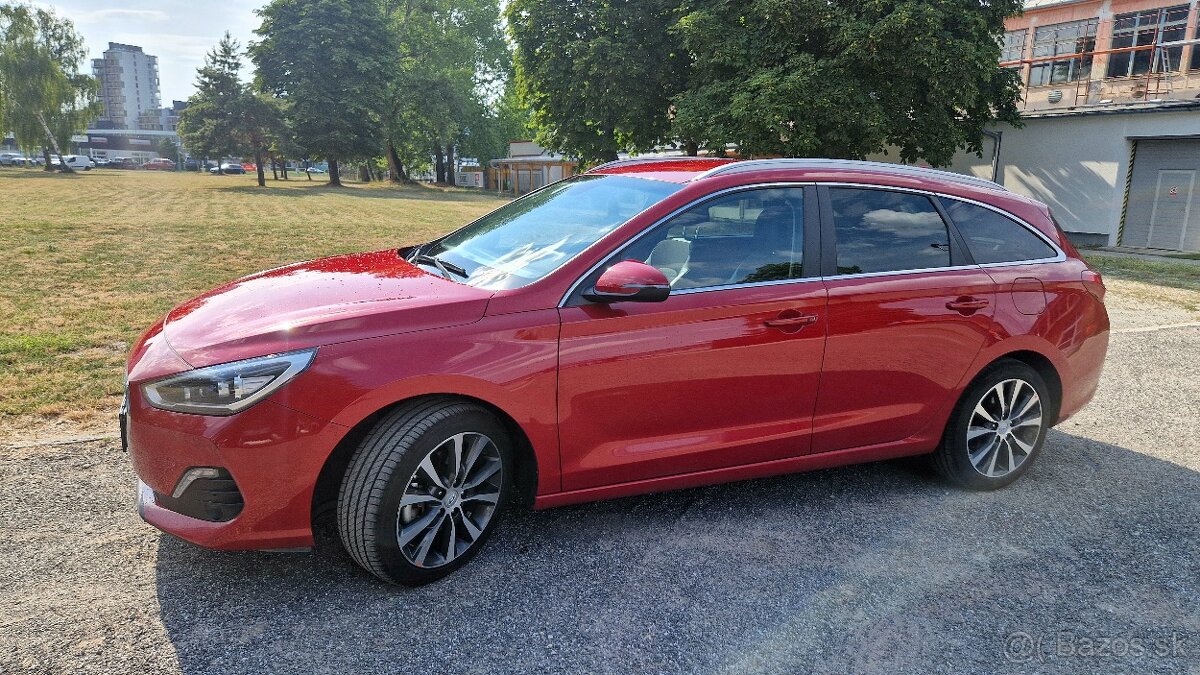Hyundai i30 kombi 1.4 T-GDi Style (72000km), manuál