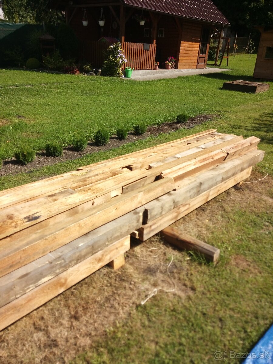 Hranoly, dosky, rezivo