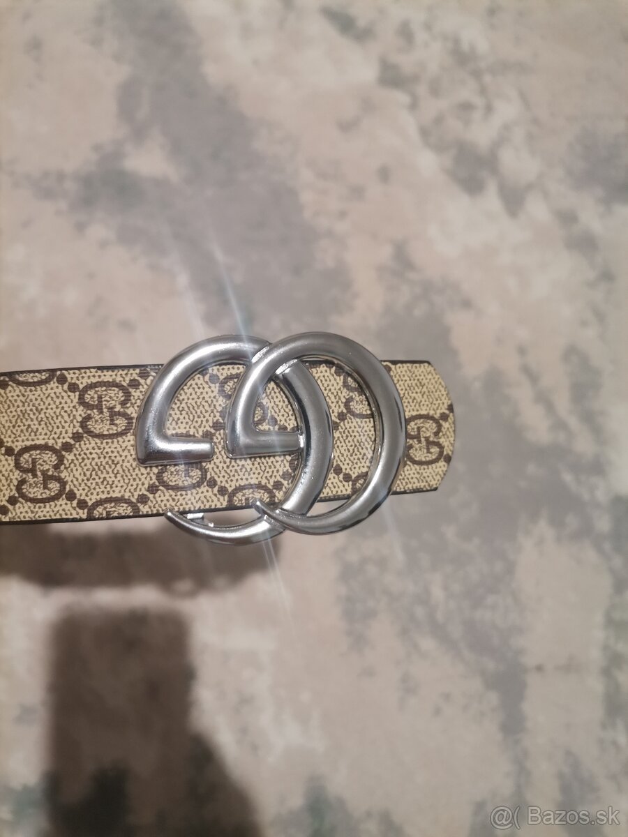 Gucci opasok