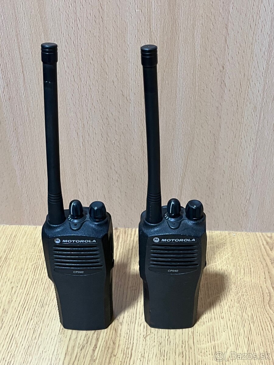 Vysielačky motorola CP040 VHF 2ks