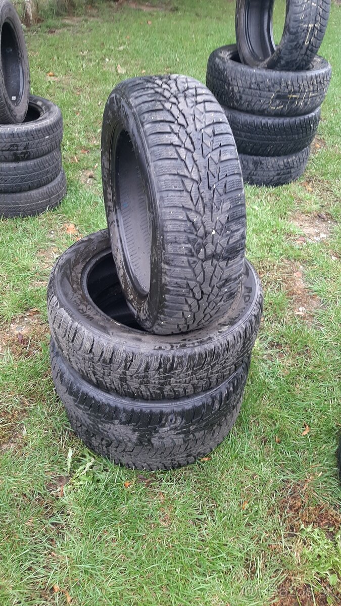 195/60R16 89H Nokian zimne
