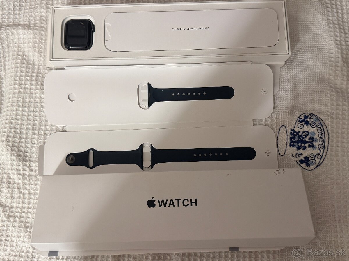 Apple Watch Se40mm - nepouźivané - 99% batéria - pôvodná