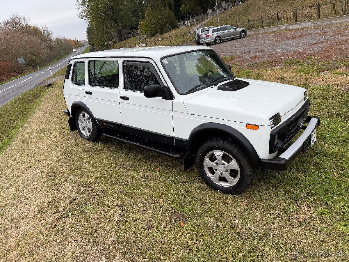 Lada Niva 4x4, 5 dverová