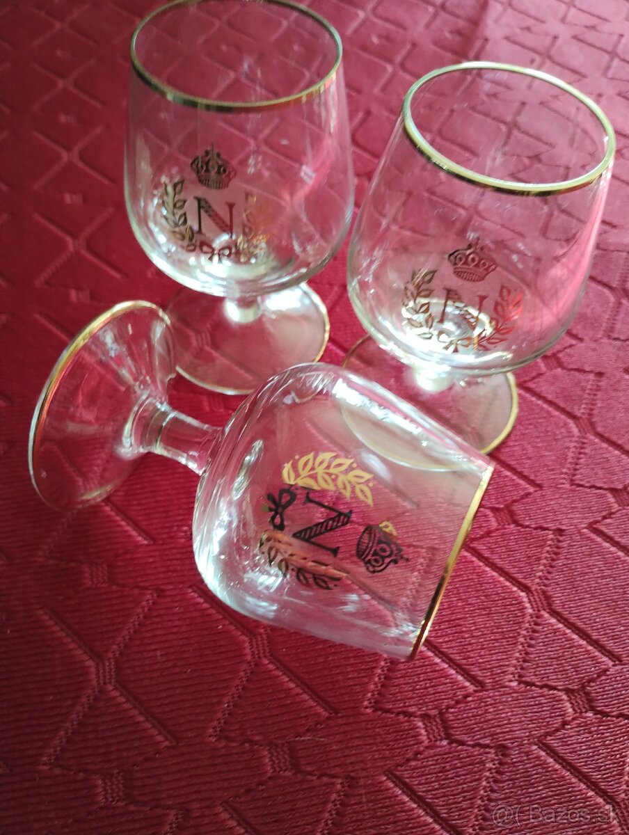 Poháre - napoleonky