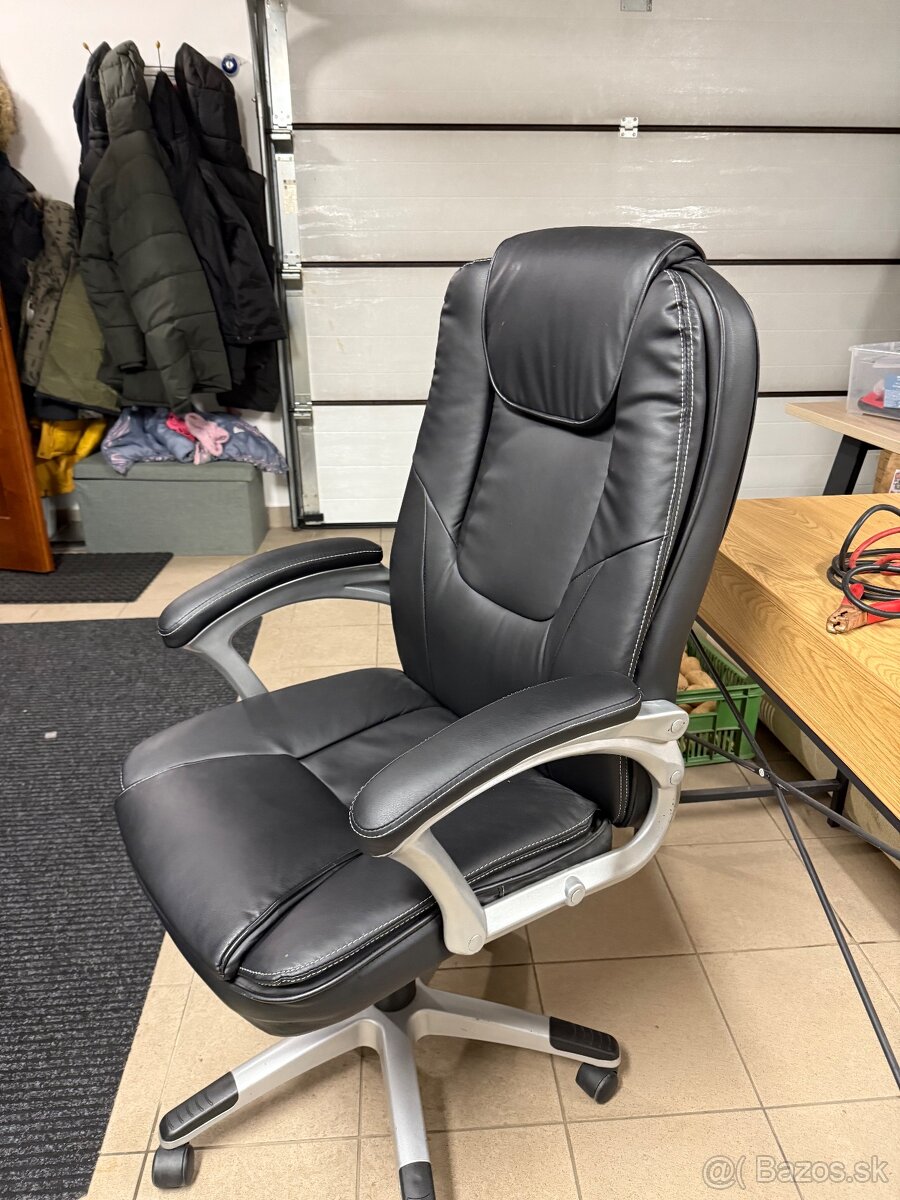 Predam kancelarske kreslo