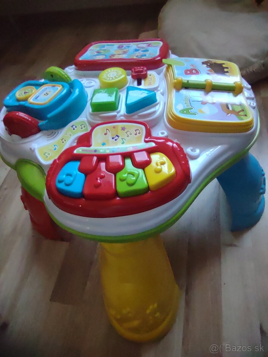 Hrací stolík