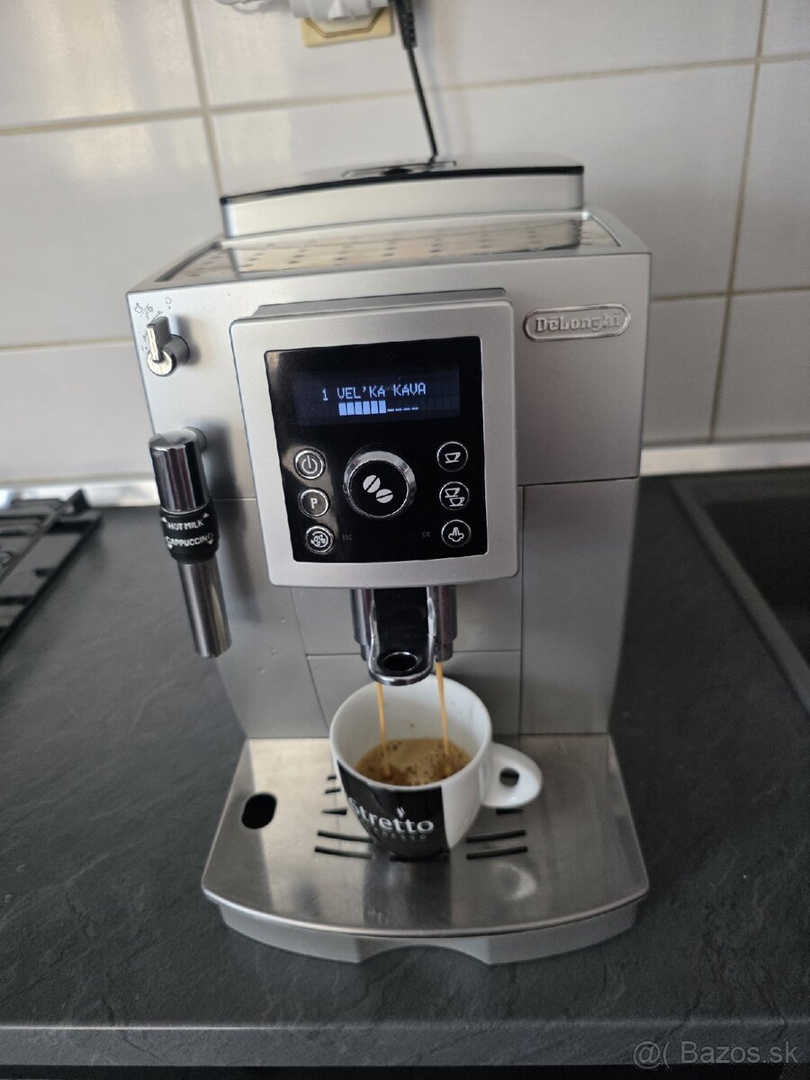 Kavovar Delonghi