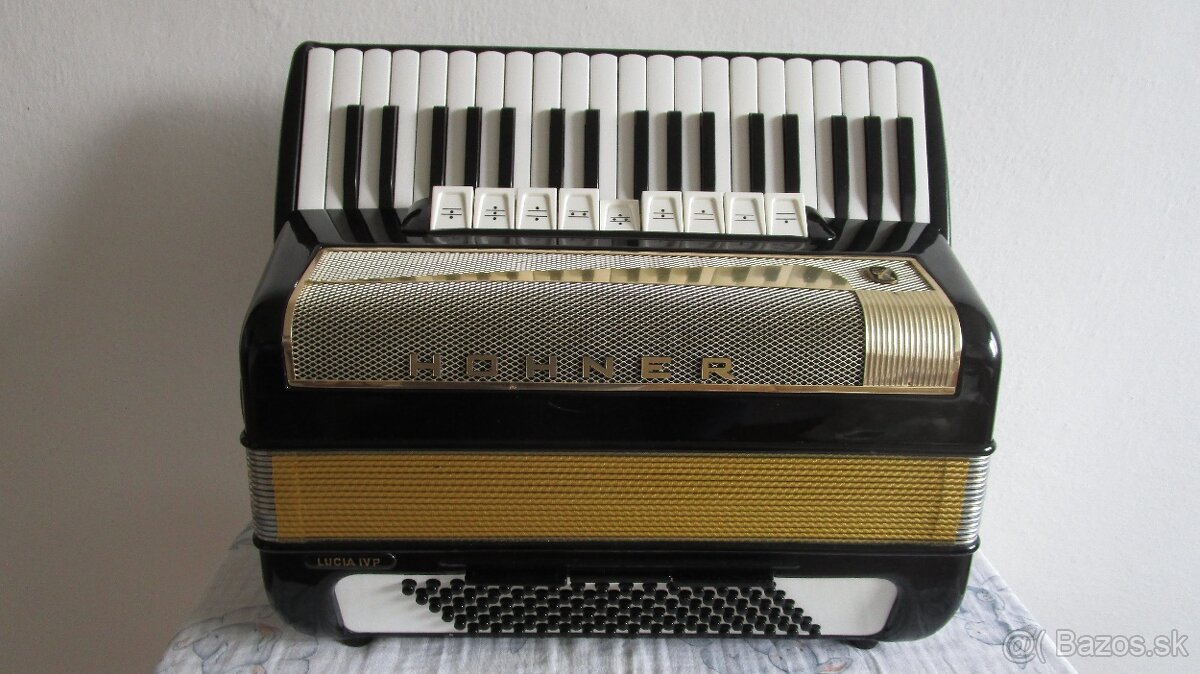 Akordeon Hohner Lucia 4