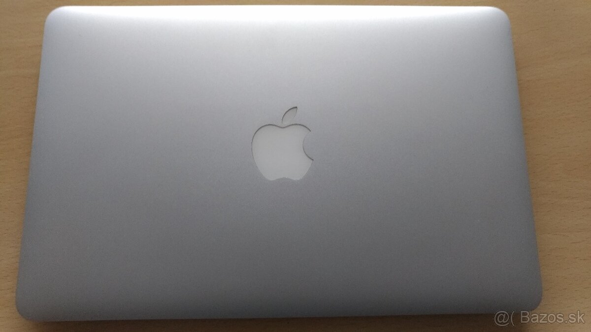 Predám Apple MacBook Air 11 A1370 SSD 120GB RAM 2GB