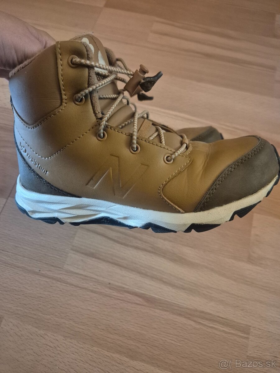 Prechodné topánky New Balance
