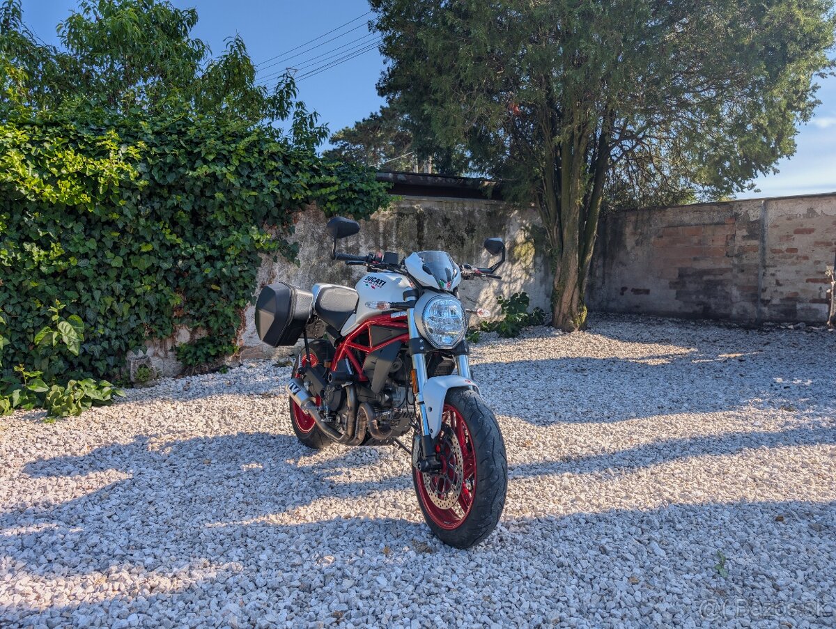 Ducati monster 797 plus