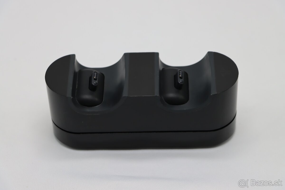 Originálny vertikálny stojan Sony PS4 – CUH-ZDC1