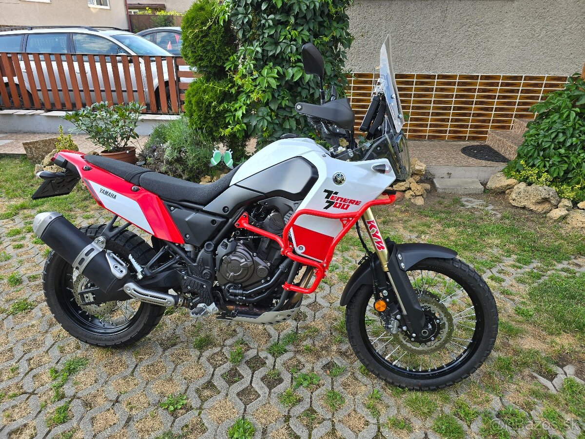 Tenere 700