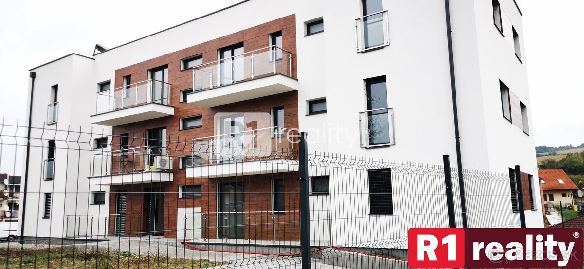 Nový 3 izbový byt č.A12 / Banka pri Piešťanoch