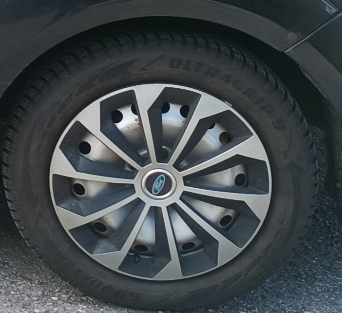 Plechové disky+zimné pneumatiky+puklice