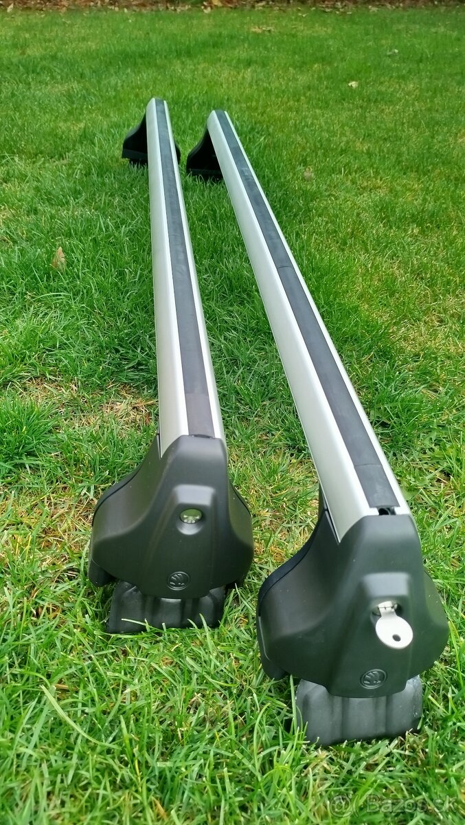 Strešný nosič Škoda Rapid liftback