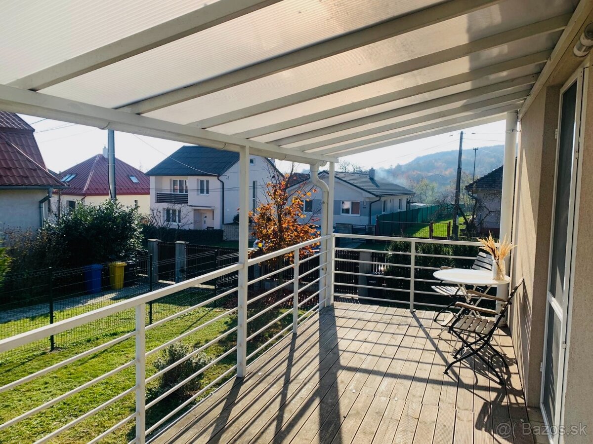 Prenájom klimatizovaného rodinného domu Košice - Poľov