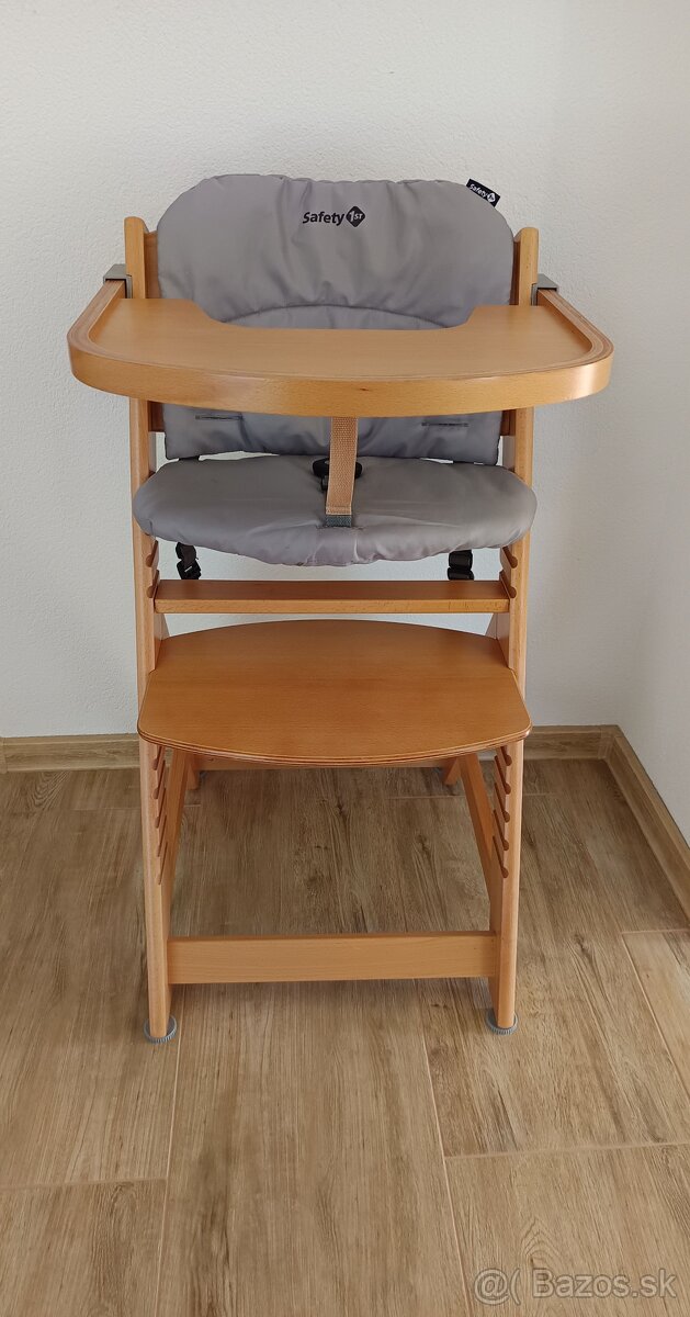 Drevená jedálenská stolička Safety 1st