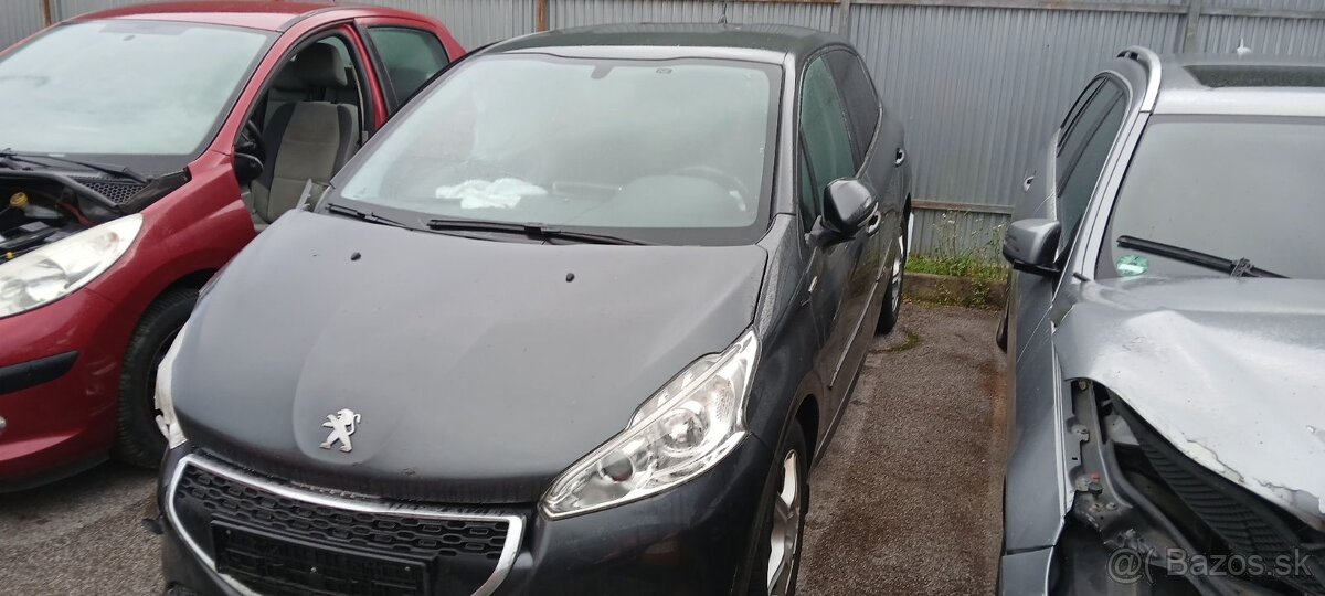 Peugeot 208 1.2vti rozpredám