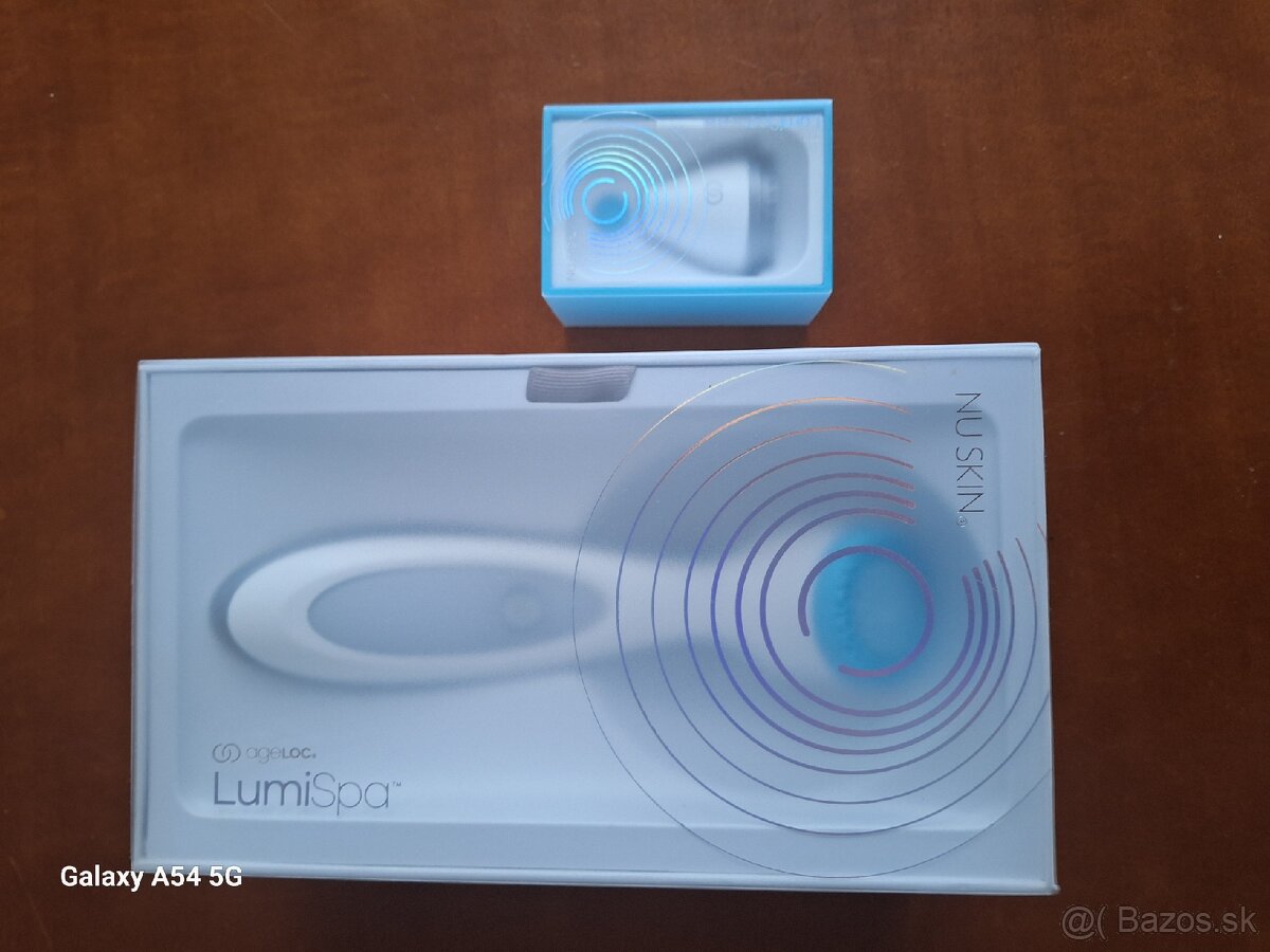 LumiSpa-čistiaci prístroj na pleť