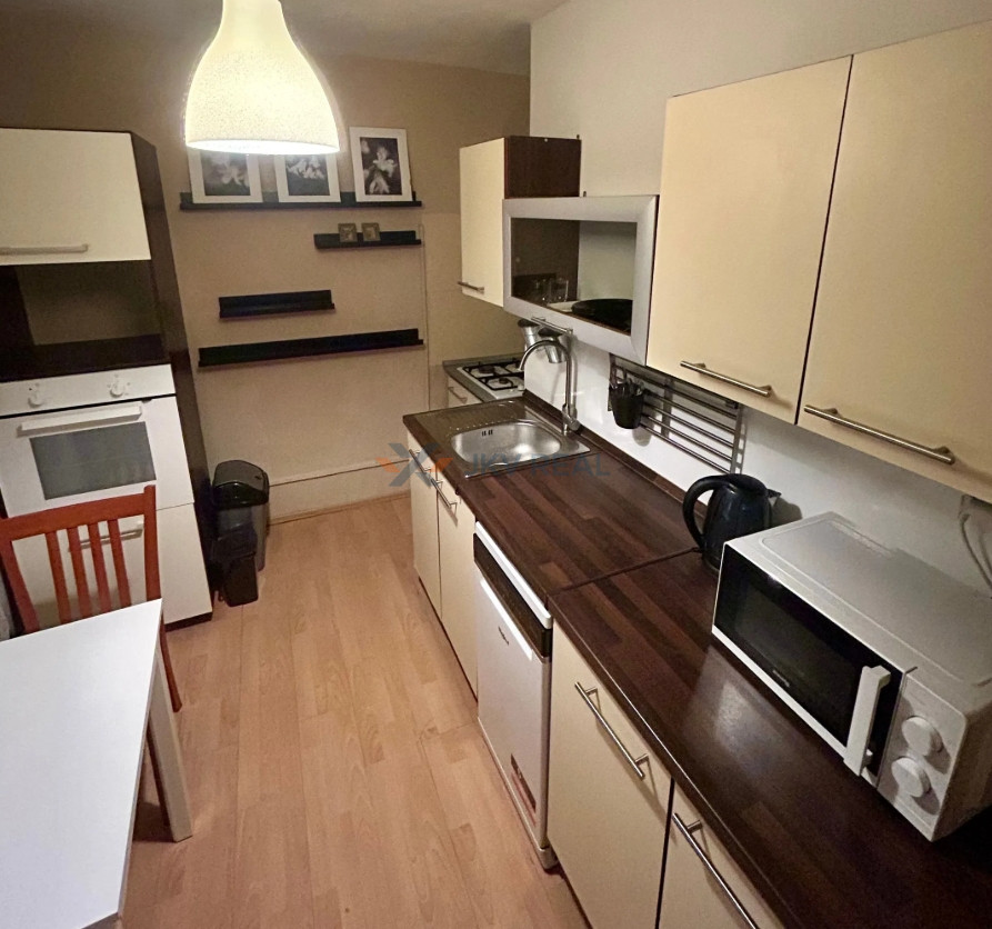 Prenájom 2 izbový byt v centre Nitry