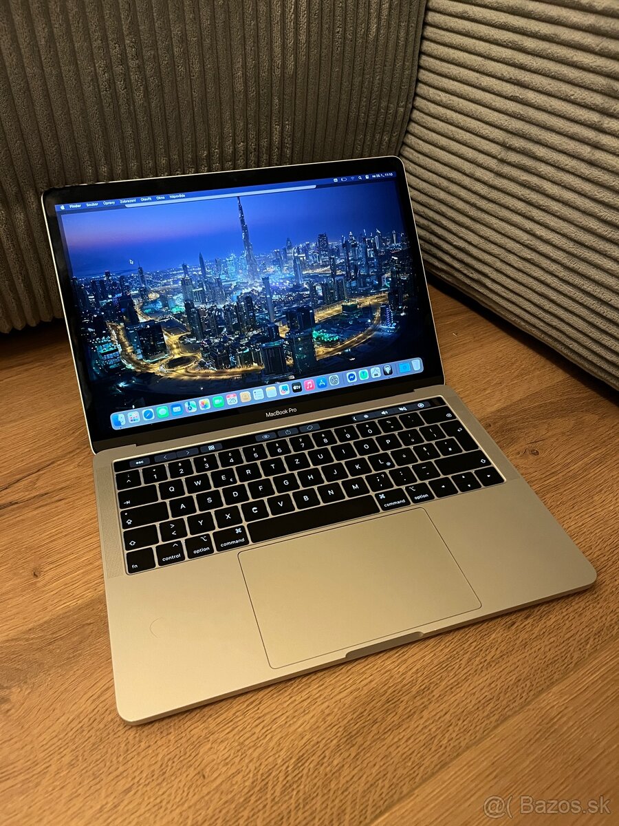 Apple Macbook Pro 13” / 2019 / 8GB / 256 GB