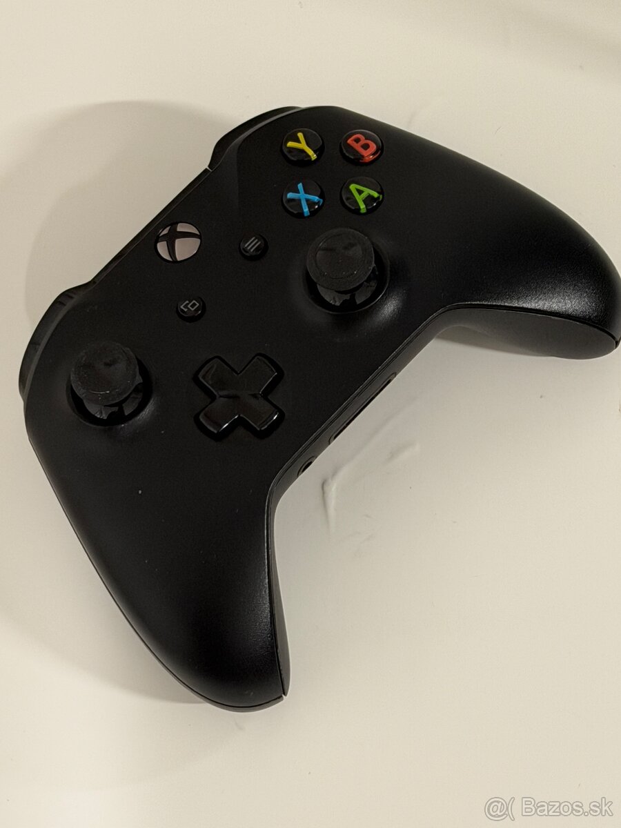 Originálny ovládač pre xbox one - čierny