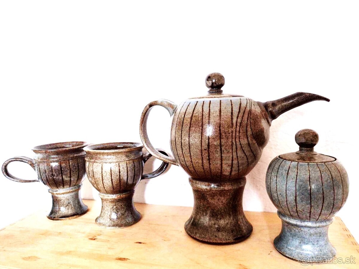 NA PREDAJ AVANTGARDNA CAJOVA SUPRAVA