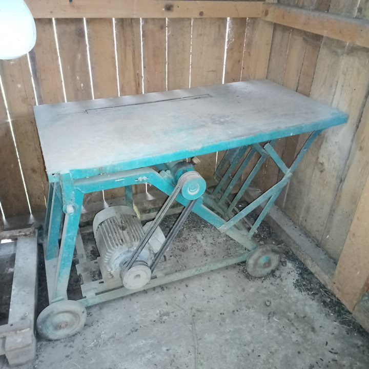 Cinkulár,píla na palivové drevo